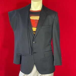HUGO BOSS. Made in Italy Charcoal Gray Suit. Wool. 38S
